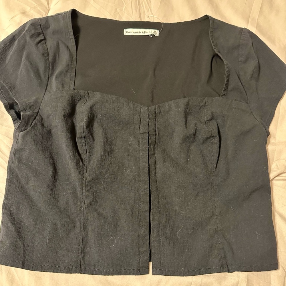 Abercrombie short black top